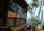 Air-con: Happy Boat