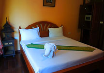 Thai House (1 building with 2 rooms)